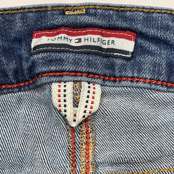 Tommy Hilfiger Women Denim Shorts Size 16 Blue Mid Rise 4" Inseam MISSING BUTTON - Picture 4 of 6